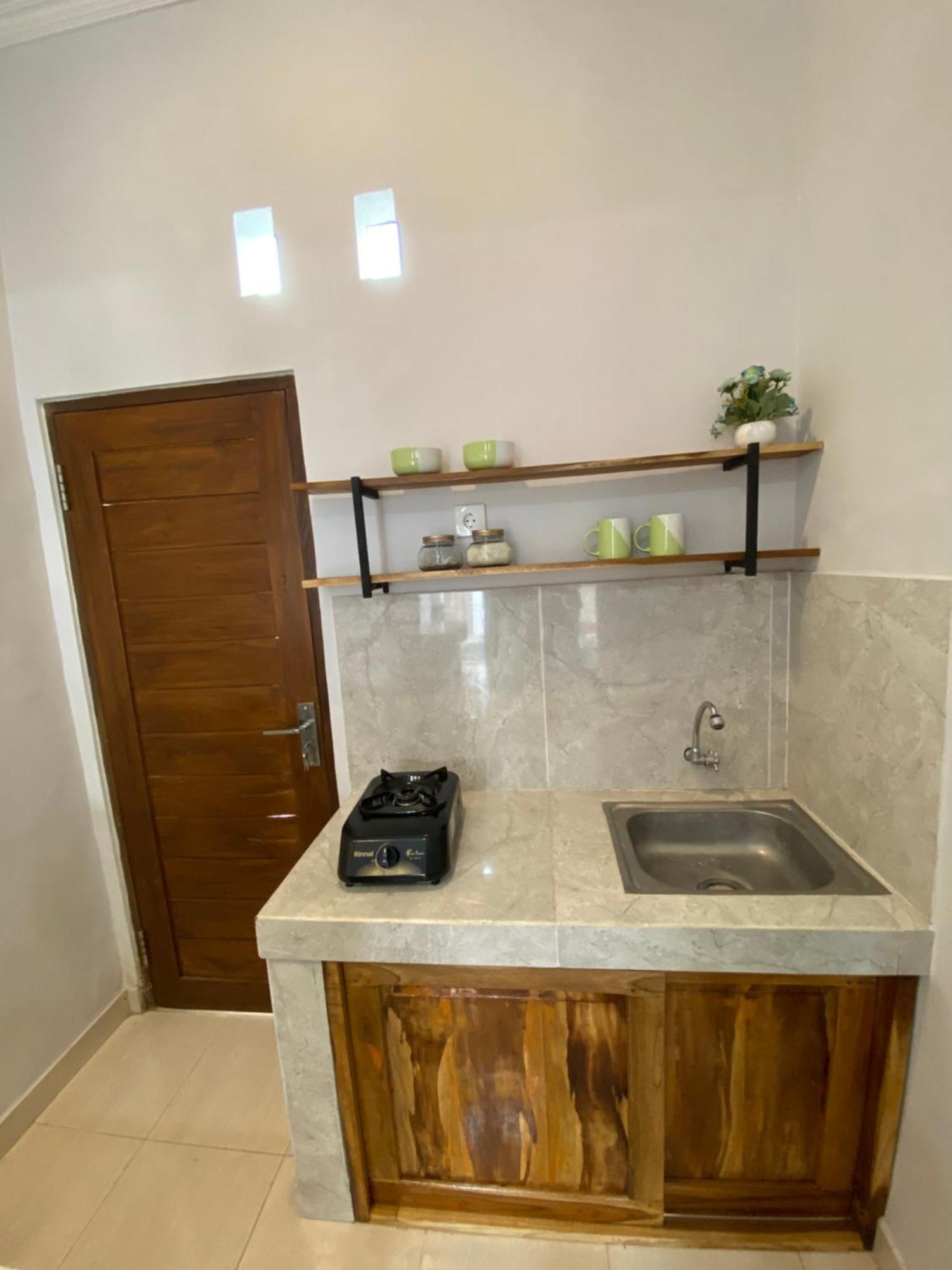 Lagriya Guest House Ketewel Bagian luar foto